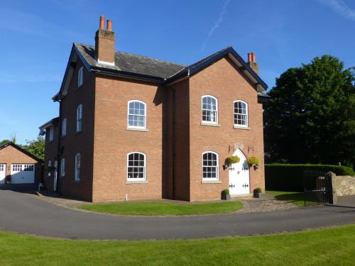 Manor House Farm 