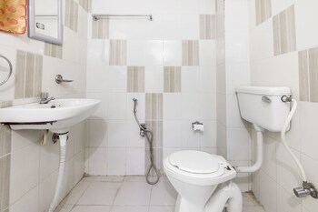 Guesthouser 1 Br Heritage 3882 Bathroom