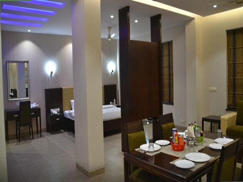 Hotel Shrinath Palace 