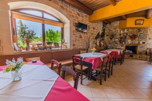 Aravanes Mountain Resort & Eco Cuisine 