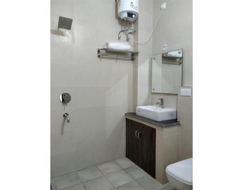 Hotel Divya 