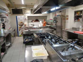 Hotel Ristorante Pizzeria Le Voilier Food Court