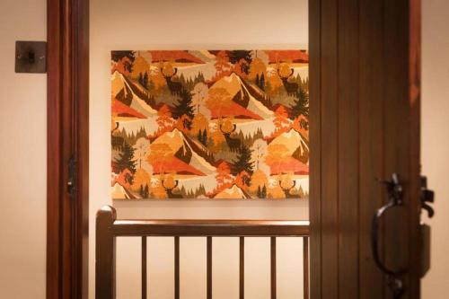 The Curious Orange ( كوریوس اورانج) 