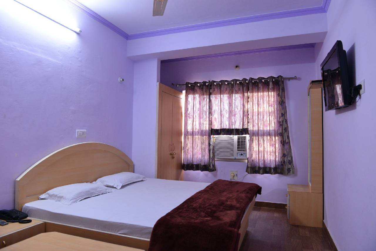 Hotel Mohit Palace 