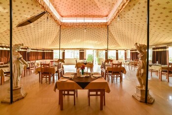 Pushkar Rajwara Resort Restaurant