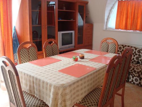 P.m. Apartman 