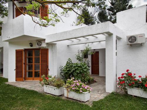 Eretria Park Studios 