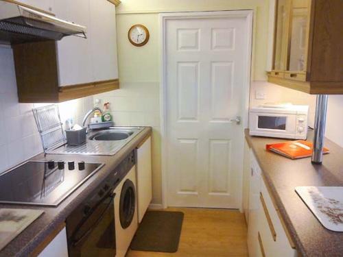 44 Devondale Court (۴۴ دووندال كورت) 