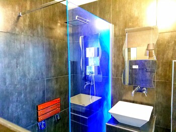 Arciuolo B&b Bathroom Shower