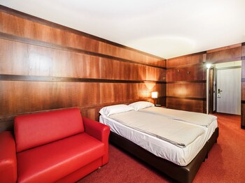 Hotel Piandineve (هتل پیاندینو) Guestroom