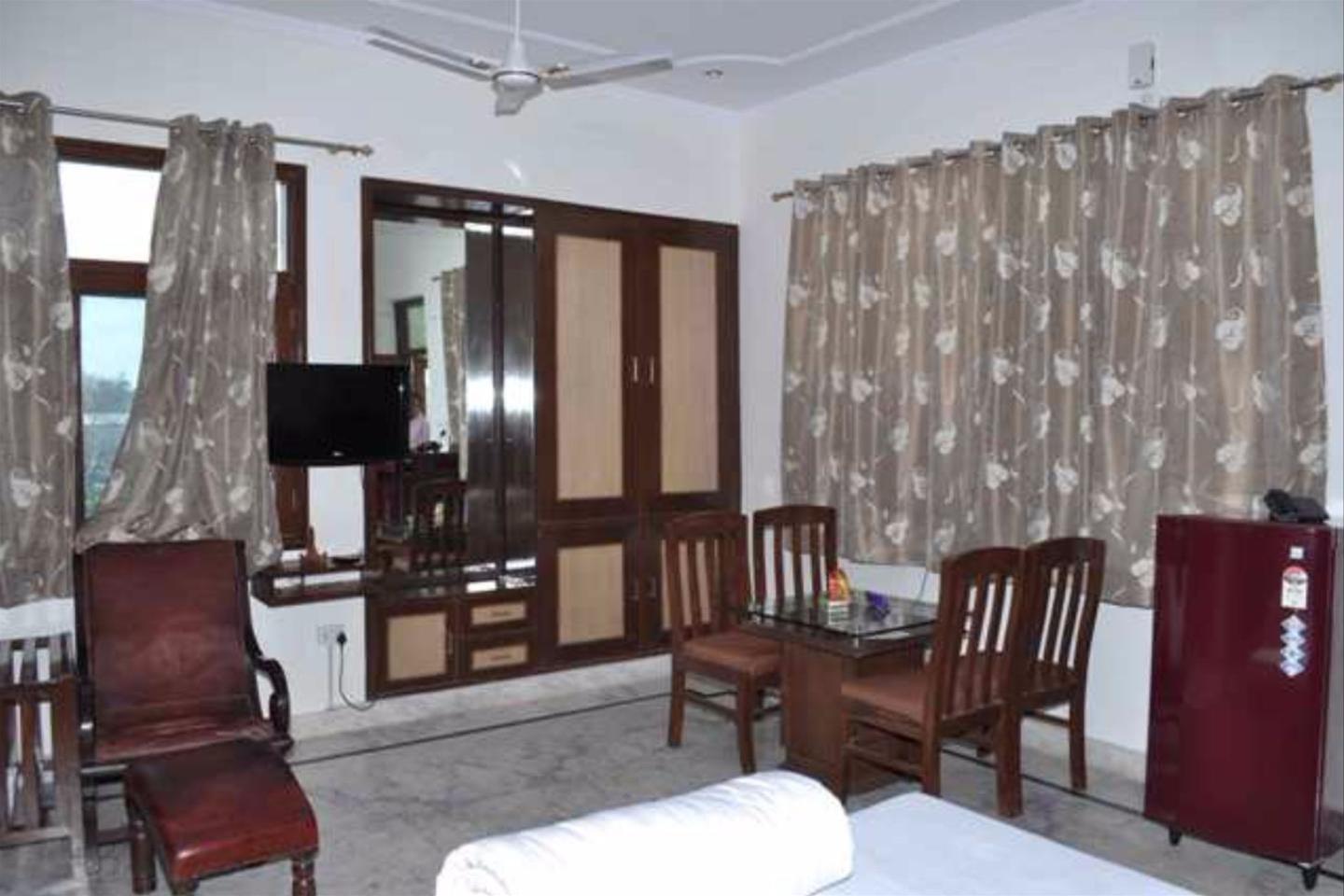 Hotel Shivanta Residency 