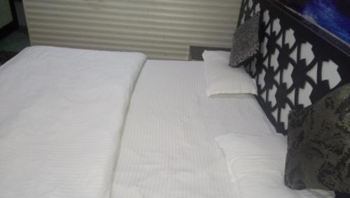 Cozy Stay Near Parmarth Niketan 