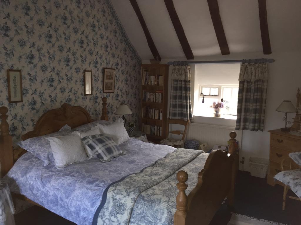 Clayton Wickham Farmhouse 