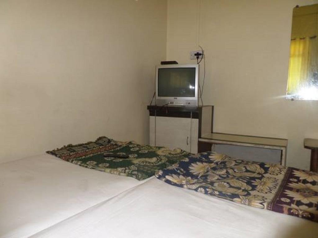 Geeta Lodge 