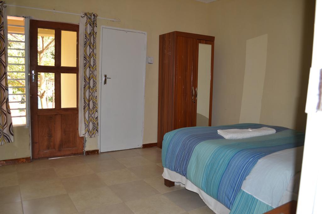 Golden Days Executive Lodge 