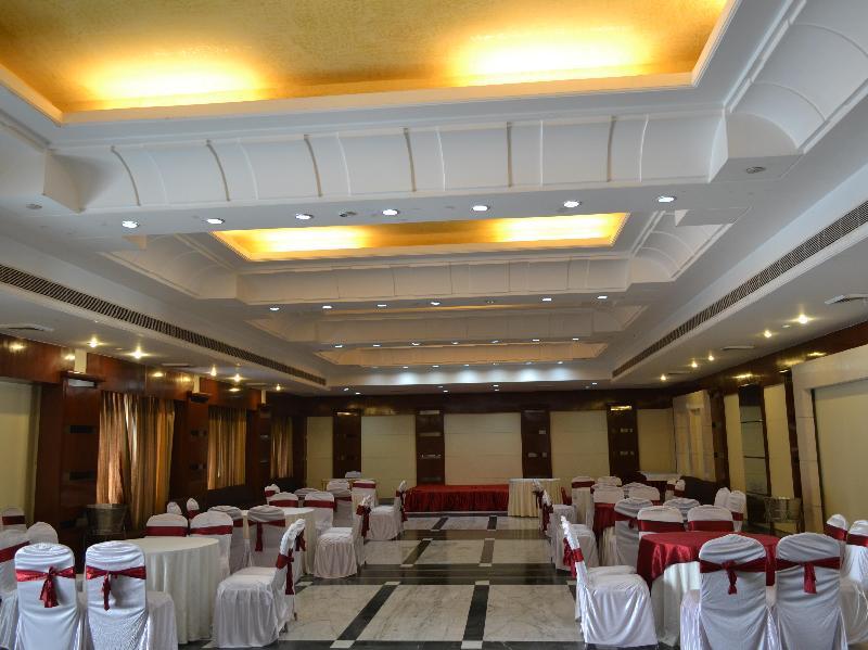 Hotel Sobti Continental 