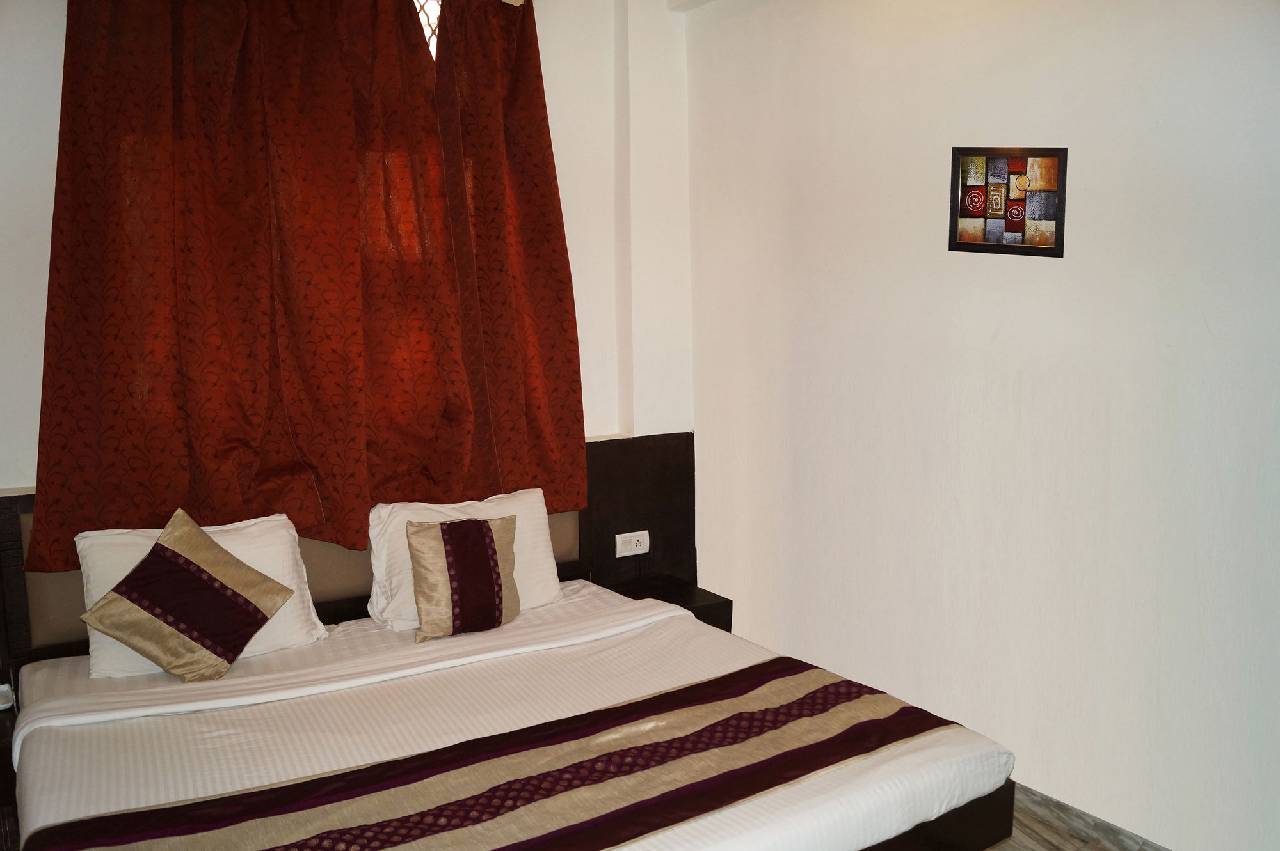 Optimum Sheela Inn @ Taj 