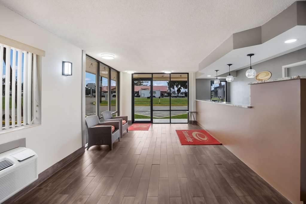 Econo Lodge Live Oak - photo 4