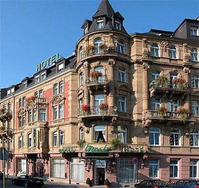 Hotel Mack (هتل ماک) 