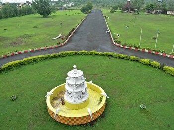 Shiv Sagar Palace Hotel Entrance