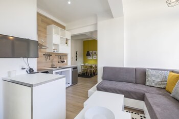 Bluewaveplace Contemporary Home In Center Of Sofia Featured Image