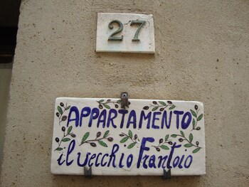 Il Vecchio Frantoio Exterior detail