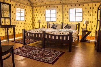 Om Desert Resort Guestroom