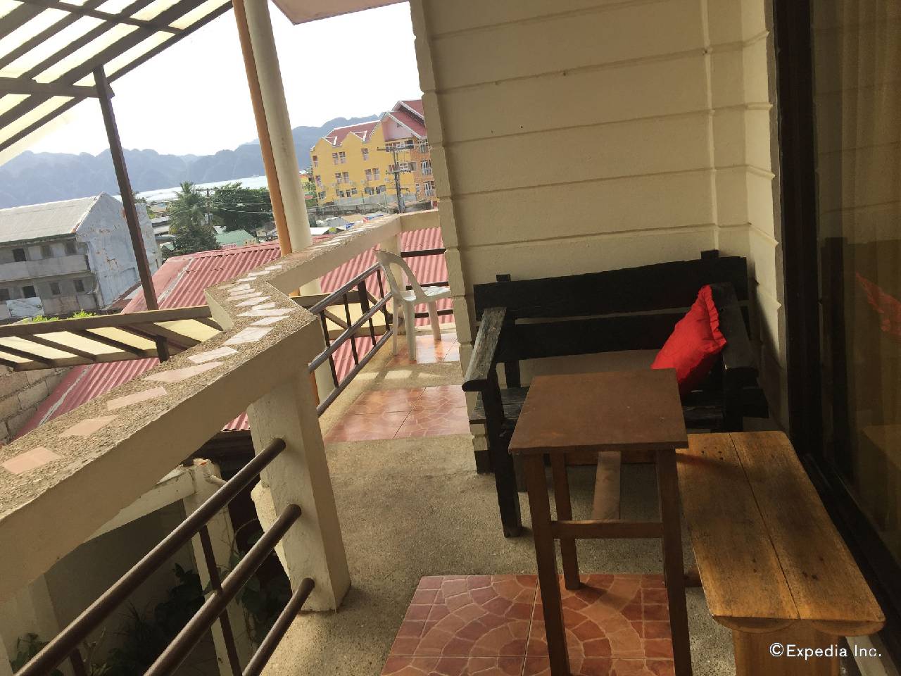 Zuric Pension Coron 