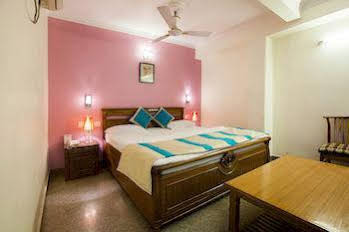 Oyo Rooms Noida City Centre Premium 