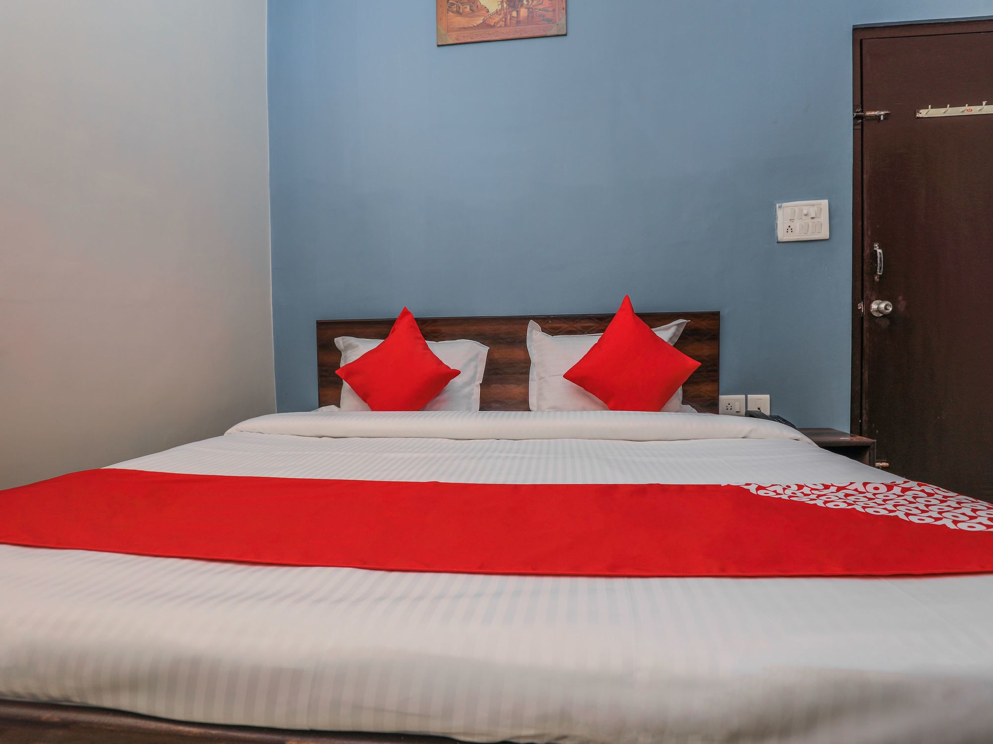 Oyo 14911 New Airport Residency 