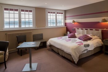 Hostellerie De La Mer Guestroom