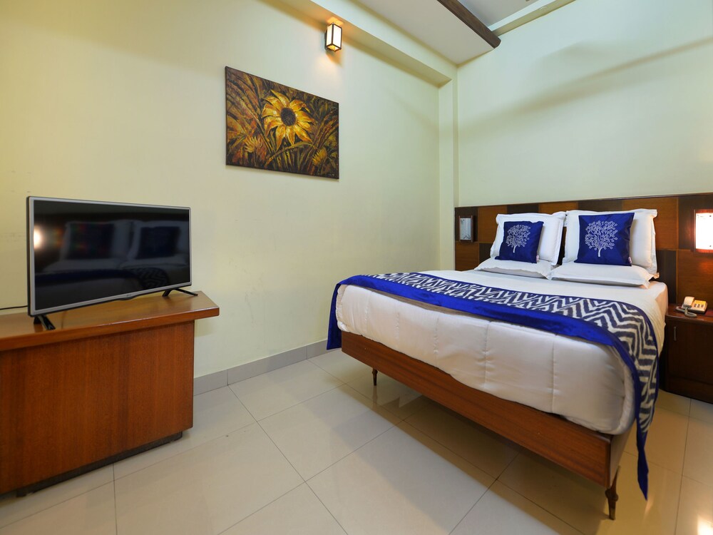 Oyo 3420 Hotel Ashoka Guestroom
