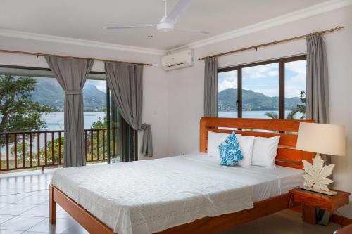 Seascape Villa 