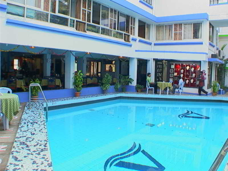 Alor Holiday Resort Pool
