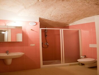 Casa Grotta Sognare Matera Bathroom