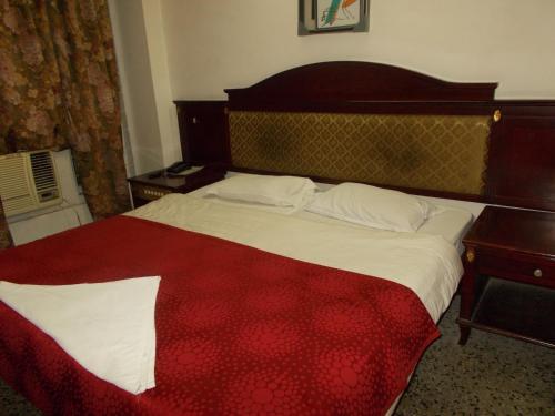 Restful Stay Near Rishikesh Railway Station 