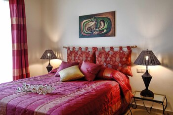 Istron Collection Villas Guestroom