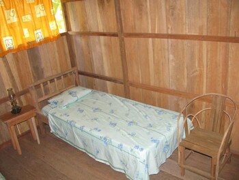 () Guestroom  () Guestroom