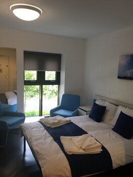 The Jean Muir Student Village ( جین مویر استودنت ویلاج) Guestroom