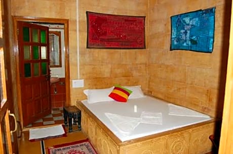 Hotel Pol Haveli 