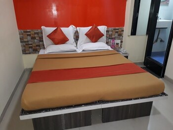 Hotel Relax Residency Guestroom