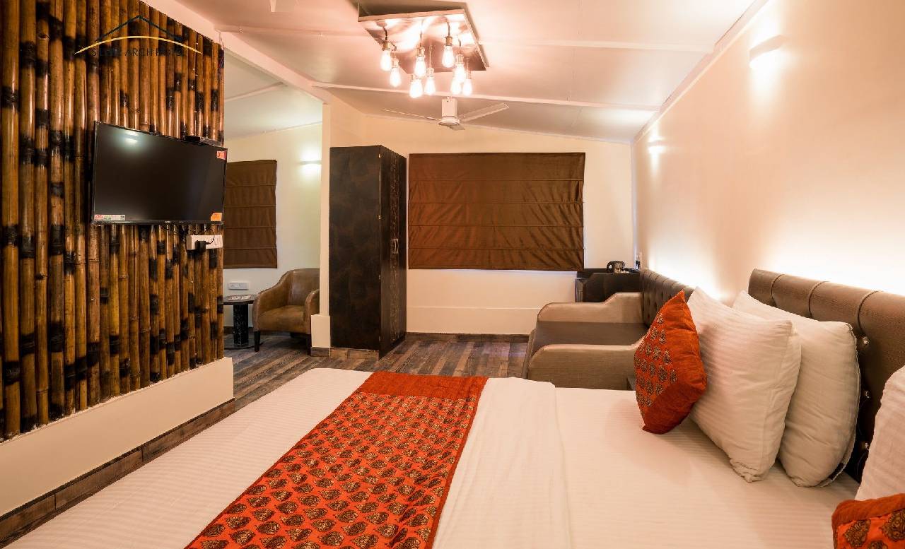 Silver Arch Hotel 