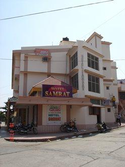 Hotel Samrat 