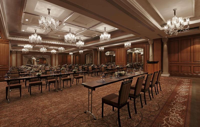 Hilton Mumbai International Airport (هیلتون مومبی اینترنشنال ایرپورت) Conferences