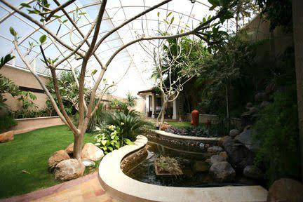 Leonia Holistic Destination 