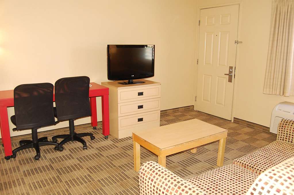Extended Stay America Las Vegas Valley View Guest Room