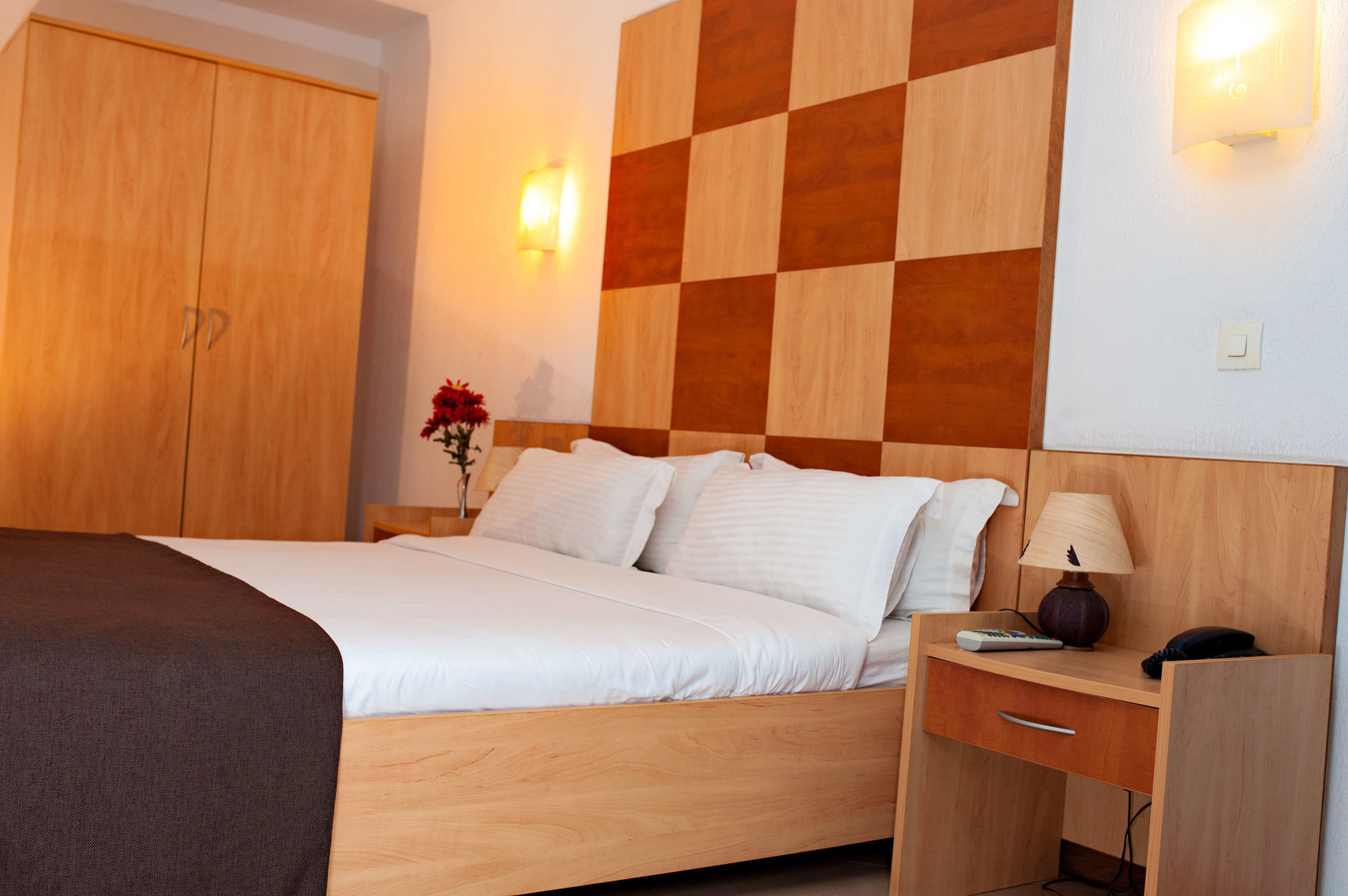 Le Grand Mellis Hôtel & Spa (ل گرند ملیس هôتل و اسپا) 