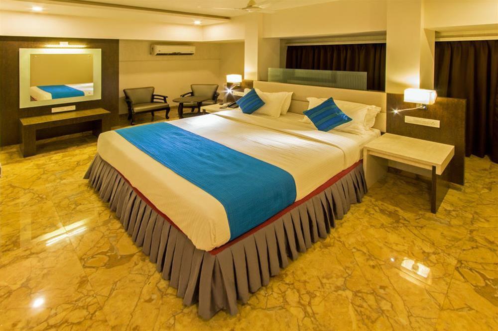 Zo Rooms Palm Beach Road Belapur (زو رومز پالم بیچ رواد بلاپور) 