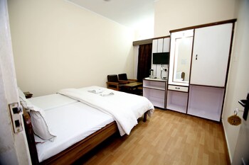 Hotel Midtown Guestroom