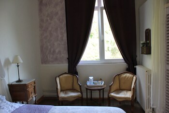Chateau Des Lys Guestroom